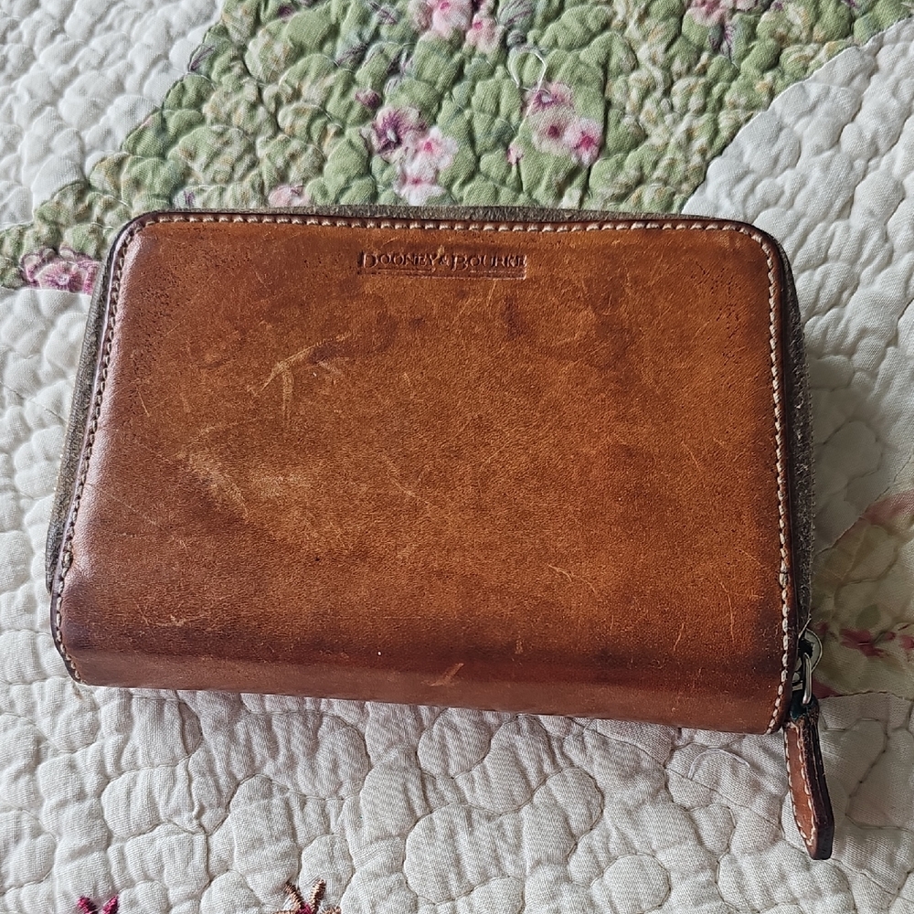 VTG Dooney & Bourke Brown Leather Wallet